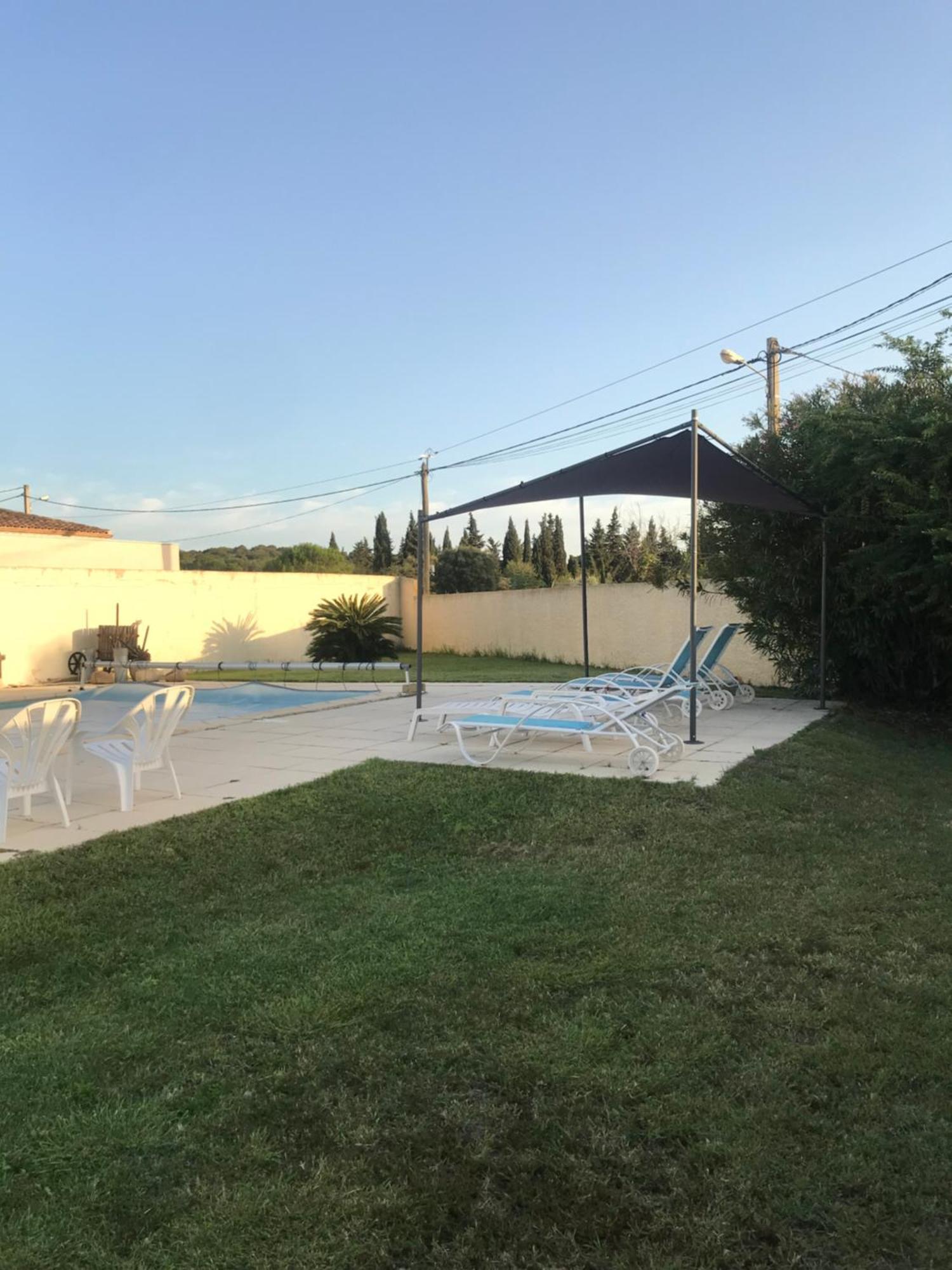 Les Hirondelles Apartment Bessan Екстериор снимка